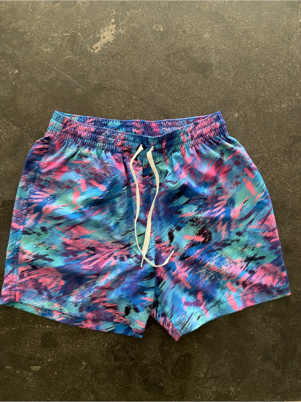 chubbies Multicolor Blue Pink Abstract Swim Shorts